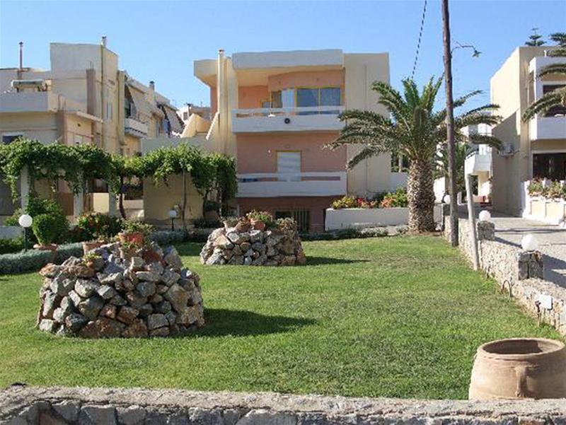 Danaos Beach Apartments Sfáka Exterior foto